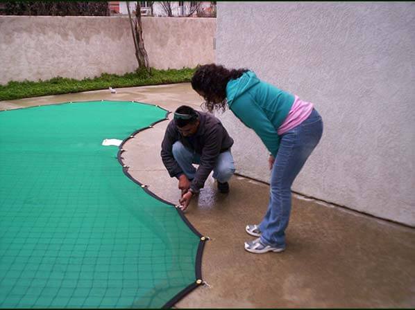 self install leaf cover Can I install the pool cover myself?
